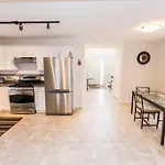 Beautiful Fallsview Home