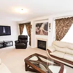 Beautiful Fallsview Home